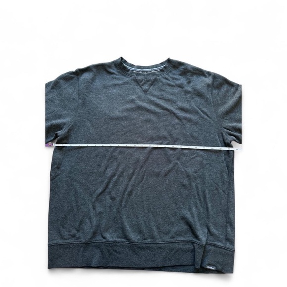 ✨Eddie Bauer Men’s Gray Crewneck Sweater - Picture 3 of 8